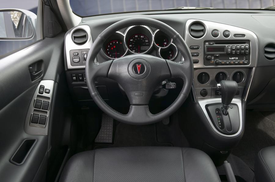  Pontiac Vibe 2003 года  (фото 4 из 46)
